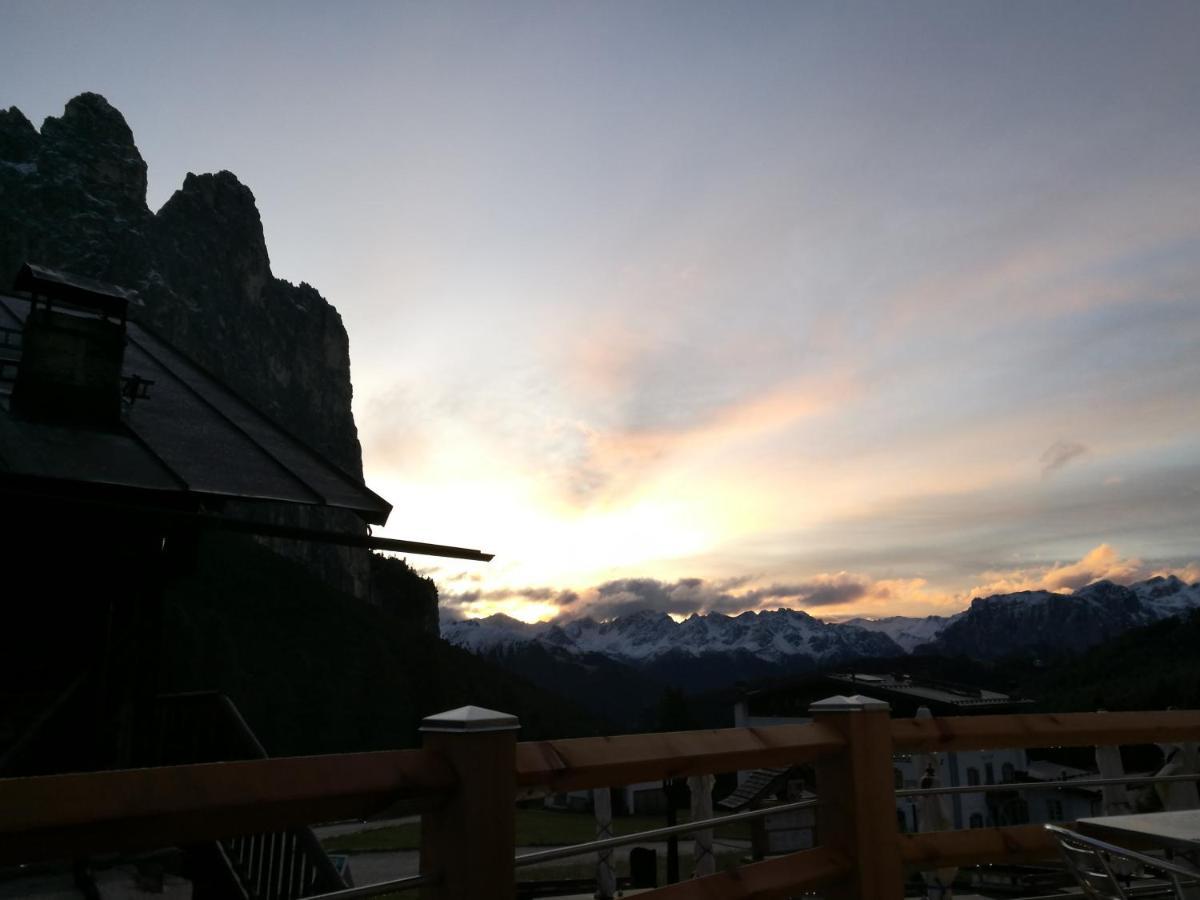 Rifugio Stella Alpina Spiz Piaz Per Escursionisti 호텔 포자 디 파사 외부 사진